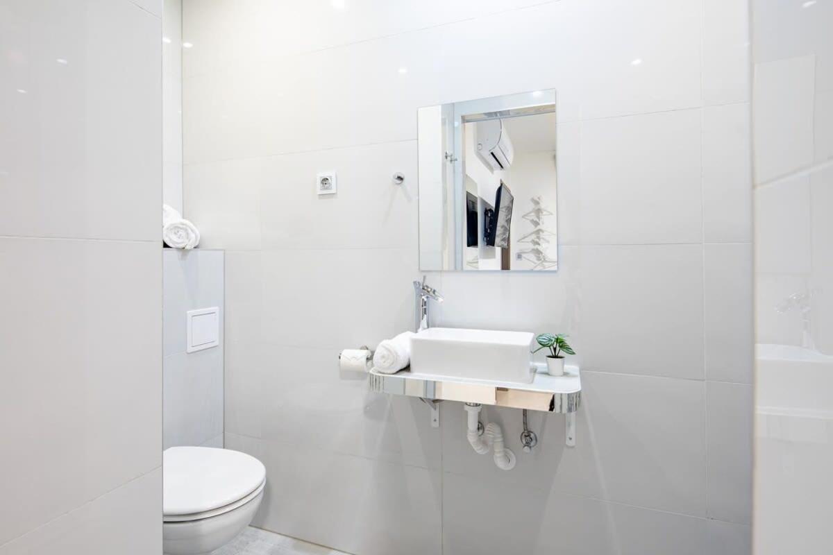 Apartament Central - New - Quiet Sleep Budapeszt Zewnętrze zdjęcie